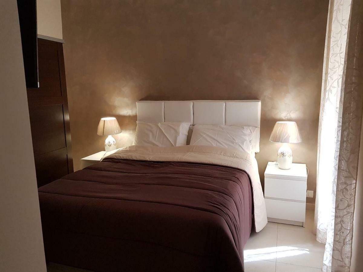 Napoli Royal Flats Villa Buitenkant foto